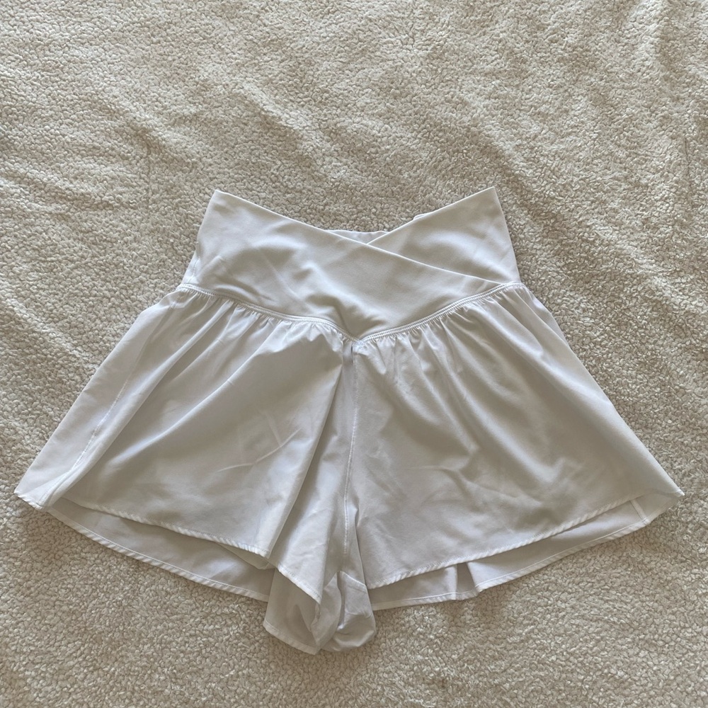 Offline by Aerie Real Me White Shorts Athletic Tennis Shorts Size M